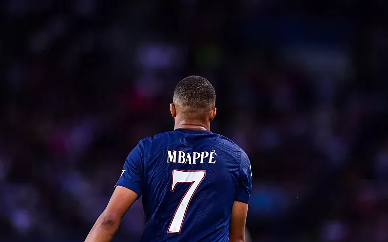 Mbappe từng mặc áo số mấy trong sự nghiệp?